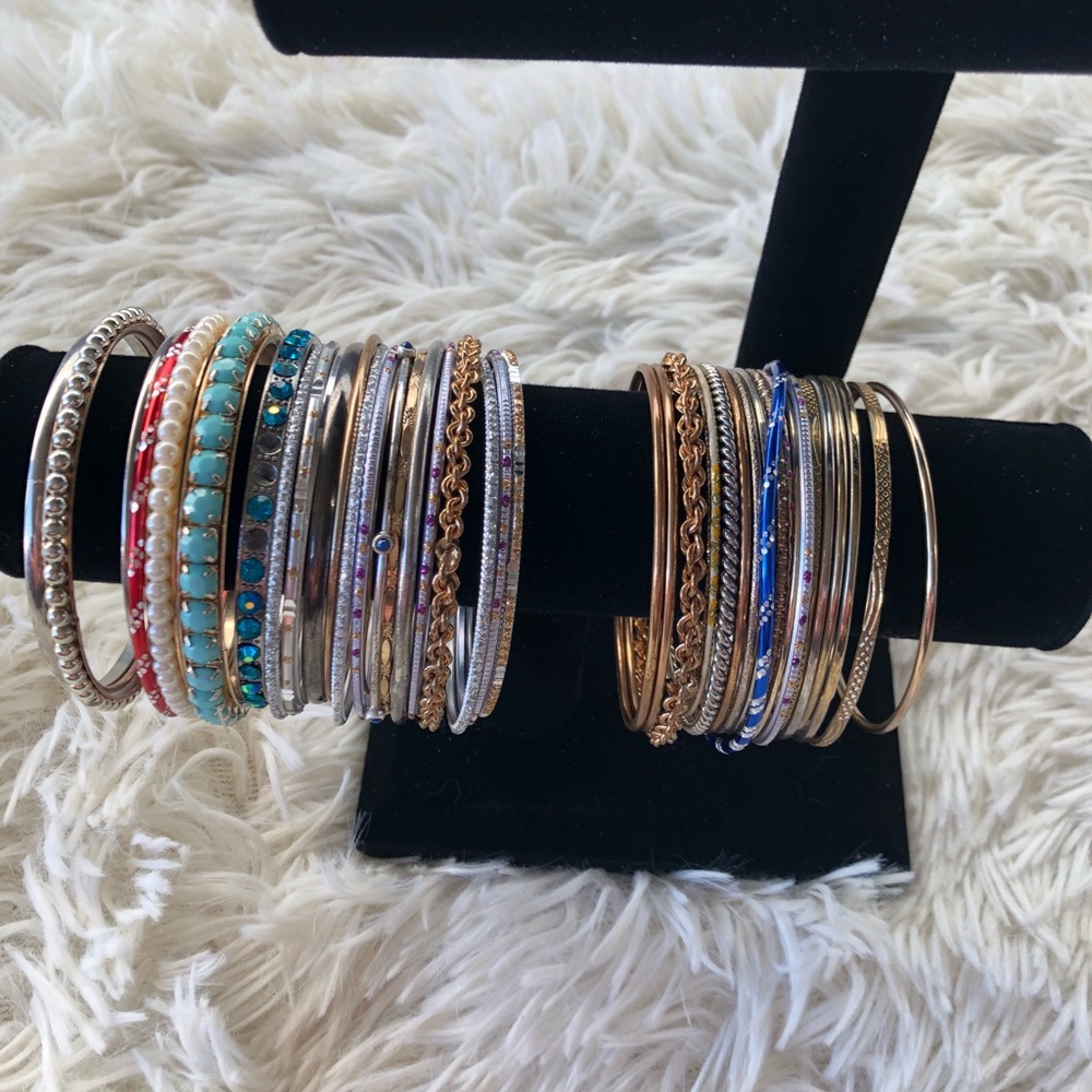 42 piece bracelet lot